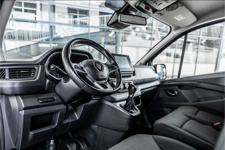 Renault Trafic 2.0 dCi 150 PK DC | Dubbel cabine | 6-Zitter | L+R Schuifdeur | Camera | Trekhaak | CarPlay | Navigatie | Nieuwe APK
