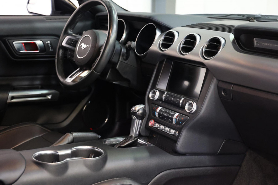 Ford Mustang Fastback 5.0 V8 GT AUTOMAAT