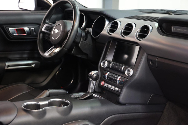 Ford Mustang Fastback 5.0 V8 GT AUTOMAAT