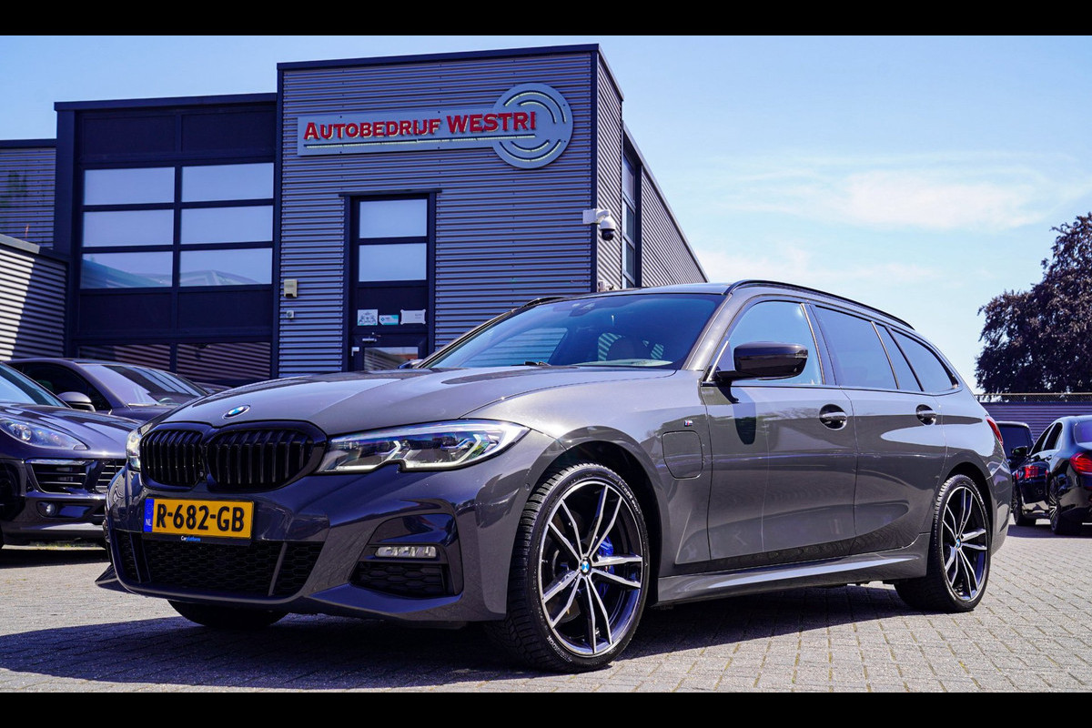 BMW 3 Serie Touring 330e High Executive | Head Up Display | 360 camera | Stuurwielverwarming|Elektrische trekhaak