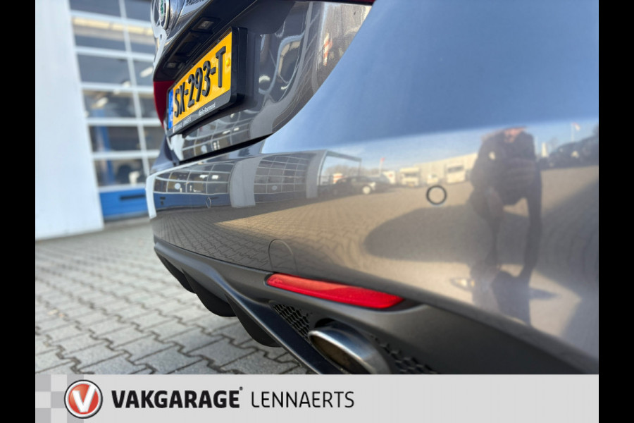 Alfa Romeo Giulia 2.0T Super AUTOMAAT 320PK CARPLAY etc (RIJKLAARPRIJS/BOVAG)