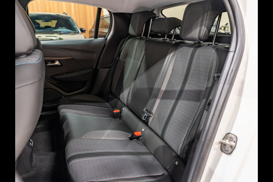 Peugeot 208 1.2 AUT PureTech Blue Allure, Apple Carplay, Virtual Cockpit, Camera, Clima, Navi, Cruise, Voll Onderhouden