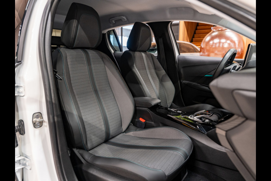 Peugeot 208 1.2 AUT PureTech Blue Allure, Apple Carplay, Virtual Cockpit, Camera, Clima, Navi, Cruise, Voll Onderhouden