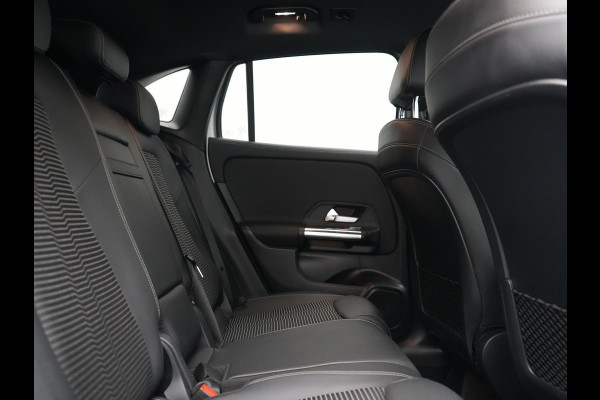 Mercedes-Benz GLA 250 e Progressive PHEV 218pk Dealer O.H | Adaptive Cruise | Camera | Lederen Sportstoelen Verwarmd | BLIS | Apple Carplay | Pilot Assist | Widescreen Navi | Virtual | DAB | 18"L.M | Plug In Hybrid |