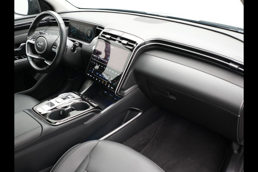 Hyundai Tucson 1.6 T-GDI PHEV Premium Sky 4WD 266pk Dealer O.H | Trekhaak Afn. | Panodak | 360 Camera | Adaptive Cruise | Krell Audio | Lederen Sportstoelen Memory & Ventilatie | Apple Carplay | Keyless | Stoelen & Stuur verwarmd | BLIS | Pilot Assist | Virtual | Navigatie | DAB | 21"L.M | Plug In Hybrid |