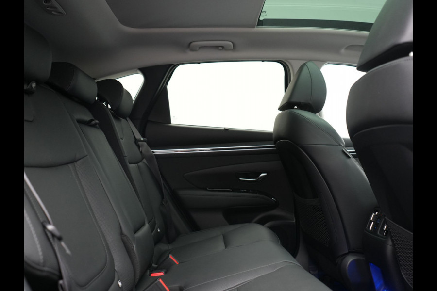 Hyundai Tucson 1.6 T-GDI PHEV Premium Sky 4WD 266pk Dealer O.H | Trekhaak Afn. | Panodak | 360 Camera | Adaptive Cruise | Krell Audio | Lederen Sportstoelen Memory & Ventilatie | Apple Carplay | Keyless | Stoelen & Stuur verwarmd | BLIS | Pilot Assist | Virtual | Navigatie | DAB | 21"L.M | Plug In Hybrid |