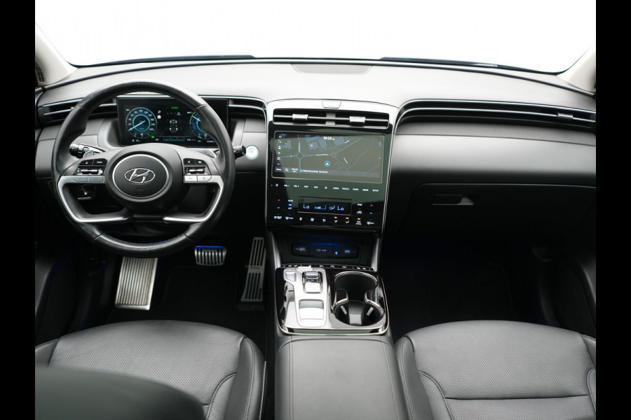 Hyundai Tucson 1.6 T-GDI PHEV Premium Sky 4WD 266pk Dealer O.H | Trekhaak Afn. | Panodak | 360 Camera | Adaptive Cruise | Krell Audio | Lederen Sportstoelen Memory & Ventilatie | Apple Carplay | Keyless | Stoelen & Stuur verwarmd | BLIS | Pilot Assist | Virtual | Navigatie | DAB | 21"L.M | Plug In Hybrid |