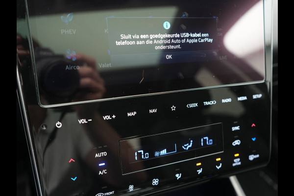 Hyundai Tucson 1.6 T-GDI PHEV Premium Sky 4WD 266pk Dealer O.H | Trekhaak Afn. | Panodak | 360 Camera | Adaptive Cruise | Krell Audio | Lederen Sportstoelen Memory & Ventilatie | Apple Carplay | Keyless | Stoelen & Stuur verwarmd | BLIS | Pilot Assist | Virtual | Navigatie | DAB | 21"L.M | Plug In Hybrid |