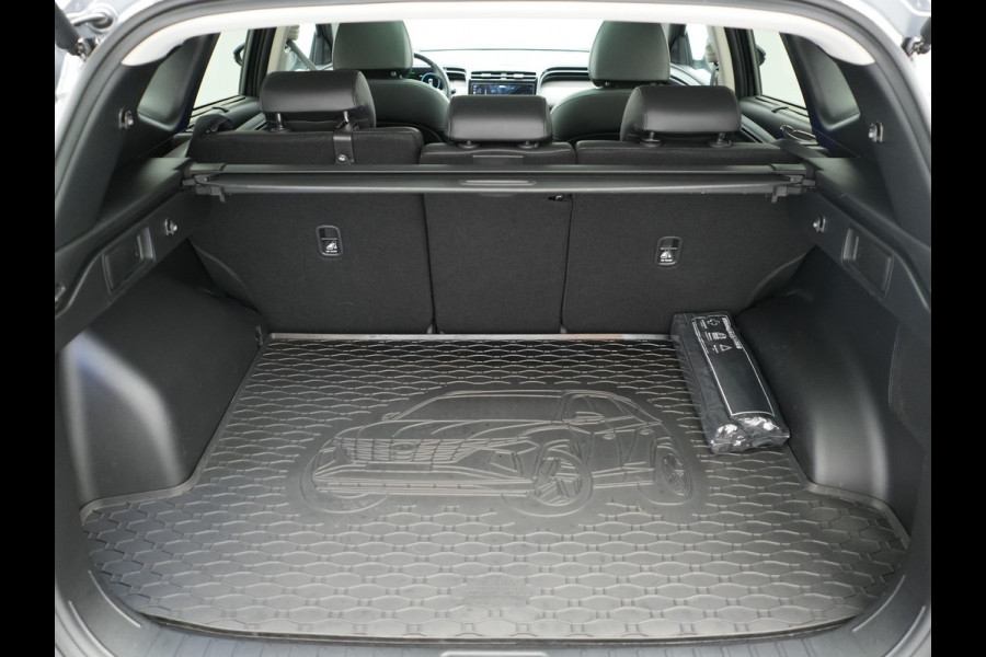Hyundai Tucson 1.6 T-GDI PHEV Premium Sky 4WD 266pk Dealer O.H | Trekhaak Afn. | Panodak | 360 Camera | Adaptive Cruise | Krell Audio | Lederen Sportstoelen Memory & Ventilatie | Apple Carplay | Keyless | Stoelen & Stuur verwarmd | BLIS | Pilot Assist | Virtual | Navigatie | DAB | 21"L.M | Plug In Hybrid |