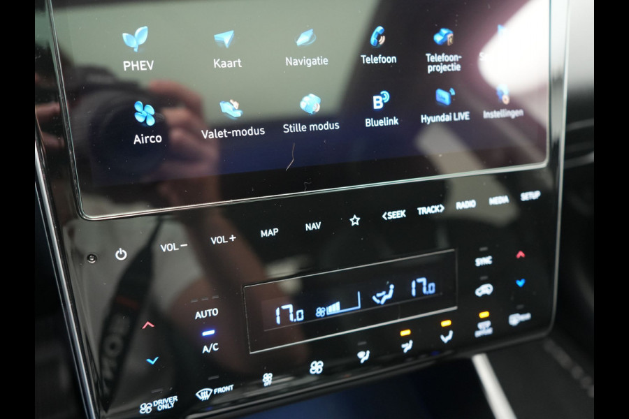 Hyundai Tucson 1.6 T-GDI PHEV Premium Sky 4WD 266pk Dealer O.H | Trekhaak Afn. | Panodak | 360 Camera | Adaptive Cruise | Krell Audio | Lederen Sportstoelen Memory & Ventilatie | Apple Carplay | Keyless | Stoelen & Stuur verwarmd | BLIS | Pilot Assist | Virtual | Navigatie | DAB | 21"L.M | Plug In Hybrid |