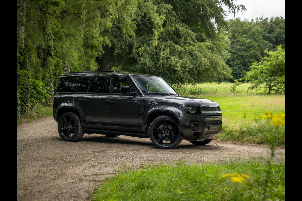 Land Rover Defender 110 3.0 P400 110 X-Dynamic HSE | Pano-dak | Meridian | 1e eigenaar