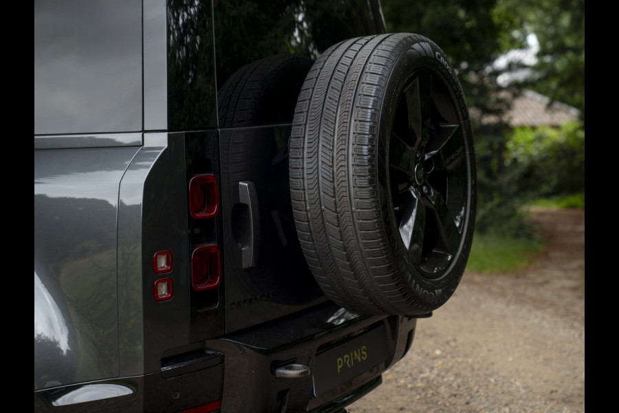 Land Rover Defender 110 3.0 P400 110 X-Dynamic HSE | Pano-dak | Meridian | 1e eigenaar