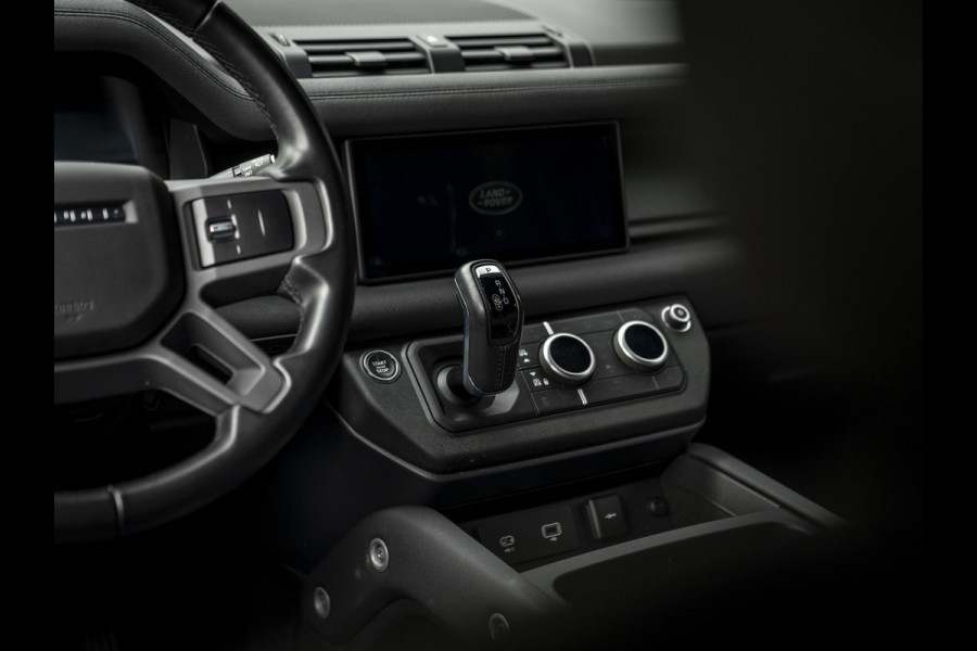 Land Rover Defender 110 3.0 P400 110 X-Dynamic HSE | Pano-dak | Meridian | 1e eigenaar