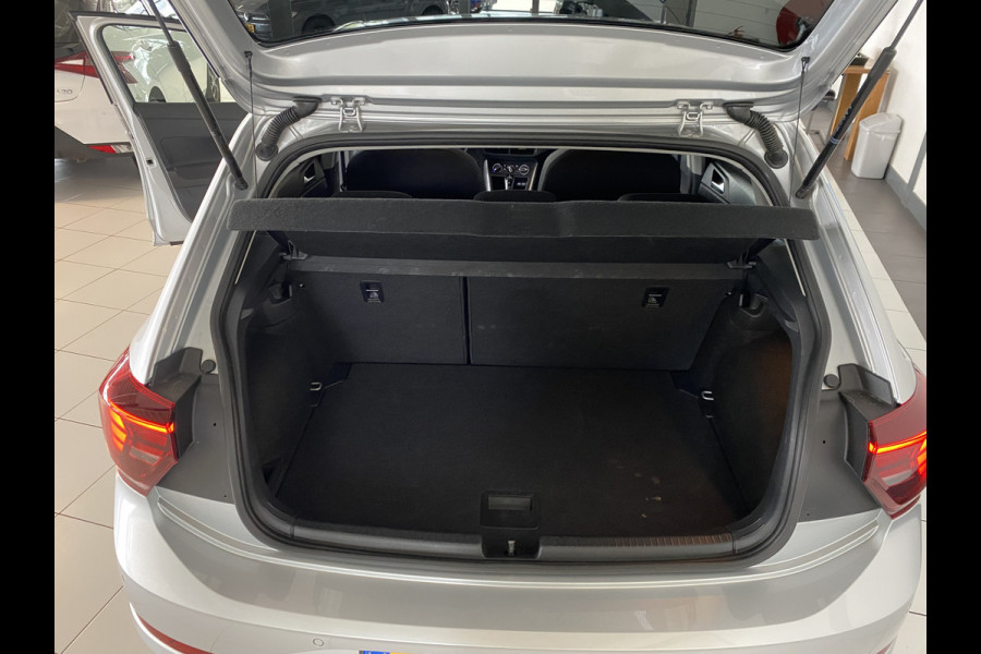 Volkswagen Polo 1.0 TSI Life Edition Automaat CarPlay / Camera /