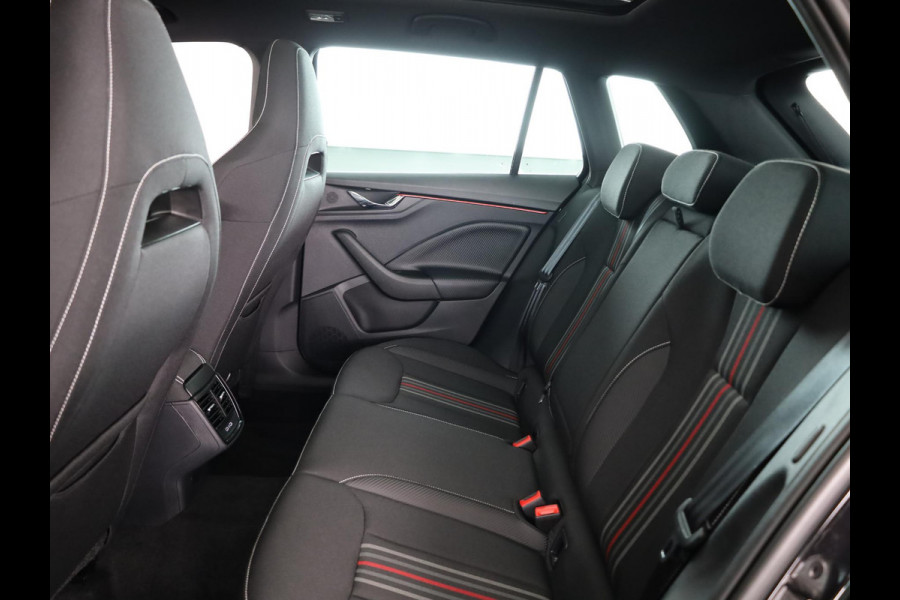 Škoda Kamiq 1.0 TSI Monte Carlo 116pk DSG | Panoramadak | Navigatie-pakket | Travel-pakket | Winter-pakket | Apple Carplay/Android auto | Cruise control electronic  | lichtmetalen velgen 17" | Matrix LED koplampen |