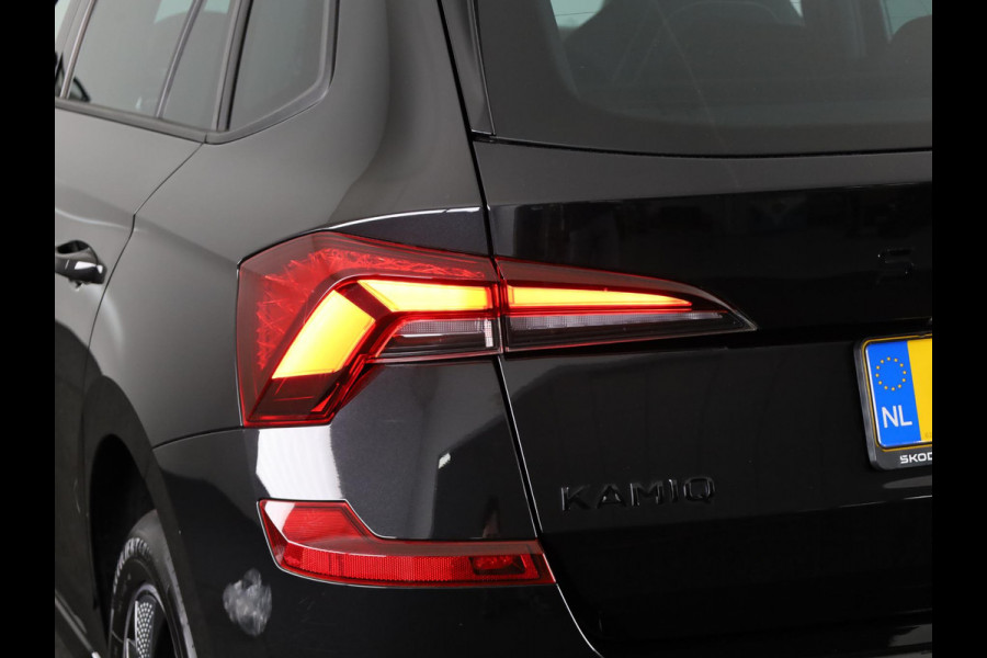 Škoda Kamiq 1.0 TSI Monte Carlo 116pk DSG | Panoramadak | Navigatie-pakket | Travel-pakket | Winter-pakket | Apple Carplay/Android auto | Cruise control electronic  | lichtmetalen velgen 17" | Matrix LED koplampen |