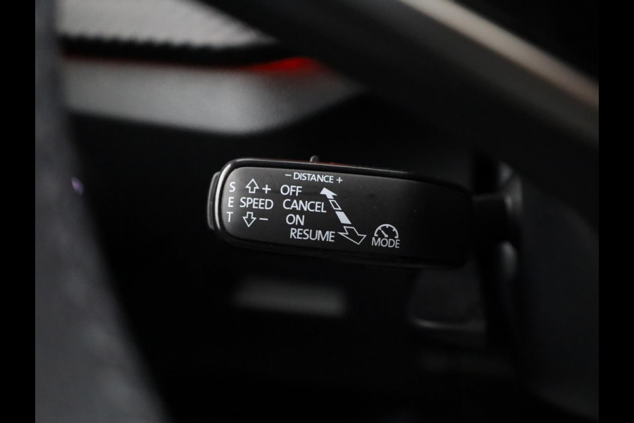 Škoda Kamiq 1.0 TSI Monte Carlo 116pk DSG | Panoramadak | Navigatie-pakket | Travel-pakket | Winter-pakket | Apple Carplay/Android auto | Cruise control electronic  | lichtmetalen velgen 17" | Matrix LED koplampen |