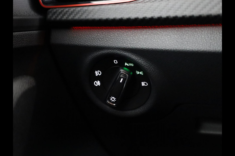 Škoda Kamiq 1.0 TSI Monte Carlo 116pk DSG | Panoramadak | Navigatie-pakket | Travel-pakket | Winter-pakket | Apple Carplay/Android auto | Cruise control electronic  | lichtmetalen velgen 17" | Matrix LED koplampen |