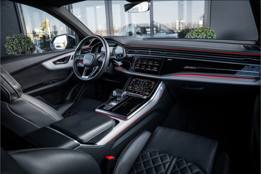 Audi SQ8 4.0 TFSI quattro - Panorama | Luchtvering | Keyless | 360 Camera | HUD