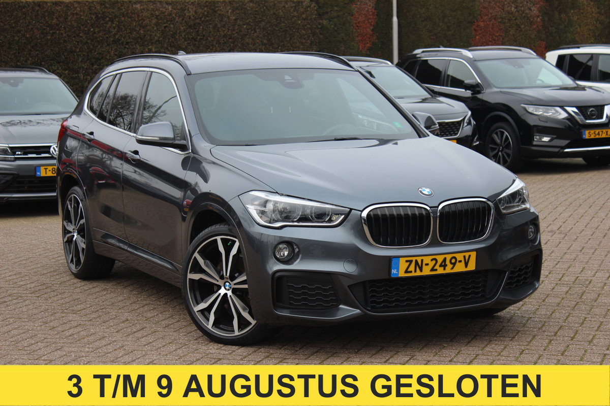 BMW X1 sDrive18i Executive Ed. M Sport / Trekhaak / Camera / Head-up / Alcantara / Navigatie / Sportstoelen / Getint glas / Cruise Control
