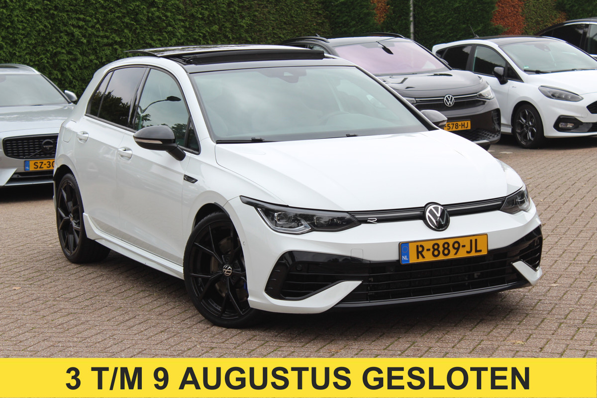 Volkswagen Golf 2.0 TSI R 4Motion / Panoramadak / Camera / Sportuitlaat / 19'' / Matrix LED / Keyless / CarPlay / Stoelverwarming / Dodehoek / DAB / ACC
