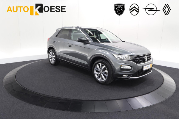 Volkswagen T-Roc 1.0 TSI Style Business 116pk | Trekhaak | Adaptieve Cruise Control | Elektronische Kofferklep | Apple Carplay