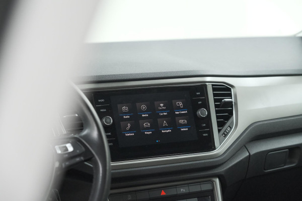 Volkswagen T-Roc 1.0 TSI Style Business 116pk | Trekhaak | Adaptieve Cruise Control | Elektronische Kofferklep | Apple Carplay