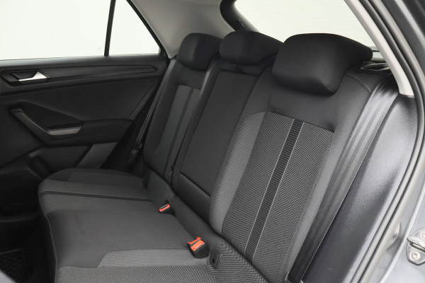 Volkswagen T-Roc 1.5 TSI DSG Life Business Virtual Cockpit, ACC, Apple Carplay, LED, DAB, Rijstrooksensor, PDC, 17''