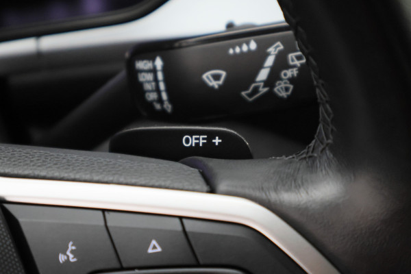 Volkswagen T-Roc 1.5 TSI DSG Life Business Virtual Cockpit, ACC, Apple Carplay, LED, DAB, Rijstrooksensor, PDC, 17''
