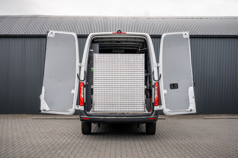 Mercedes-Benz Sprinter 311 CDI RWD L2H2 | | Volledig Ingericht | Mbux | Camera | Climatronic