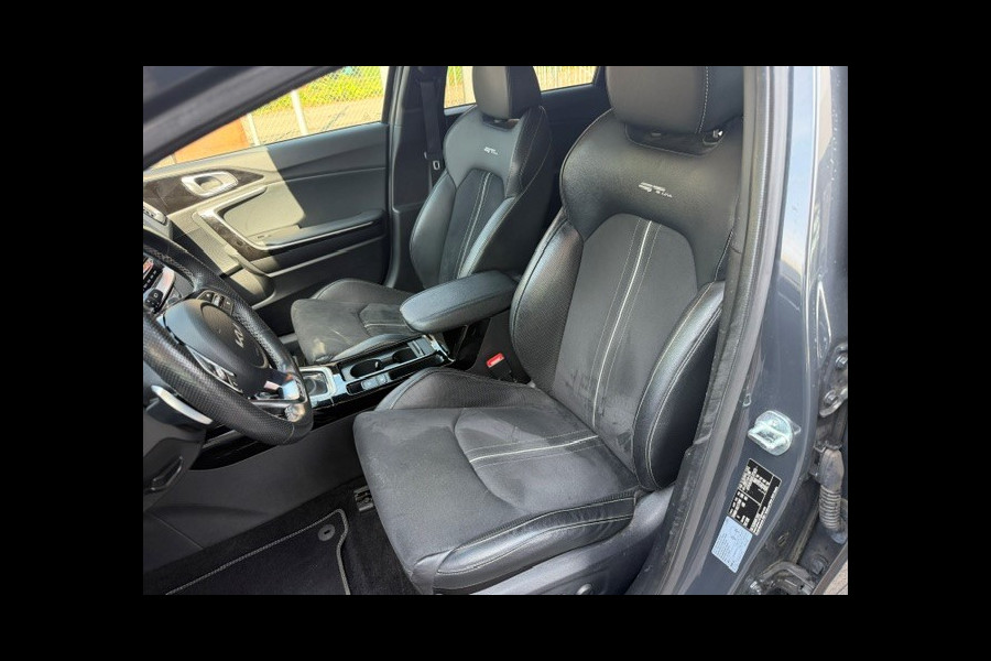 Kia ProCeed 1.5 T-GDi GT-PlusLine AUT I NAV I PDC I TREKHAAK I LEDRE / ALCANTARA INTERIEUR I 1e EIGENAAR I COMPLETE ONDERHOUDSHISTORIE