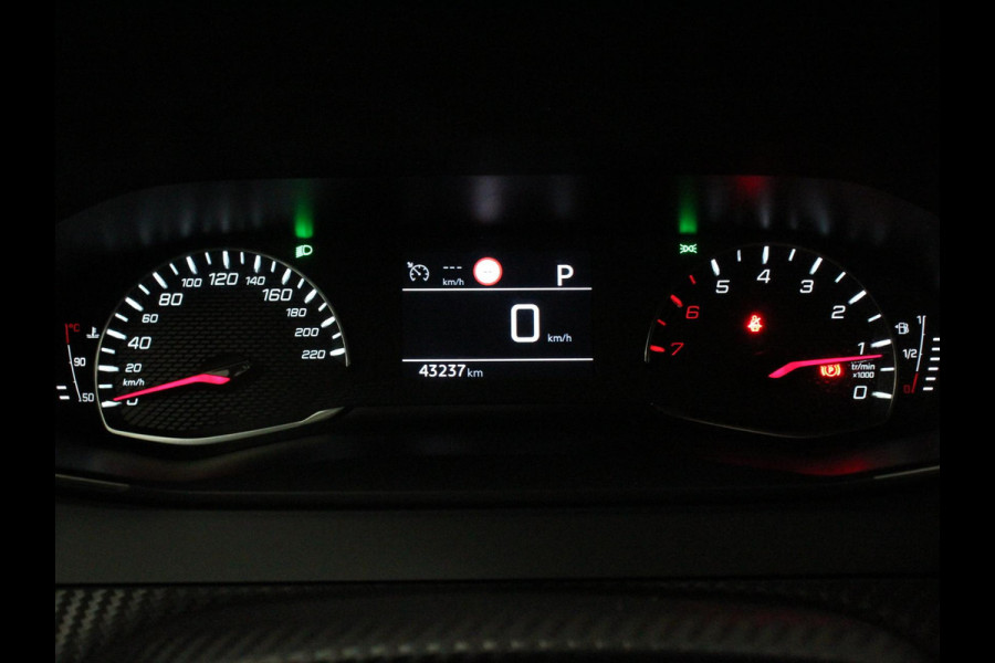 Peugeot 2008 1.2 PureTech 130pk Automaat Allure Navigatie Climate Control Led Lichtmetalen Velgen Parkeer sensoren Cruise Control