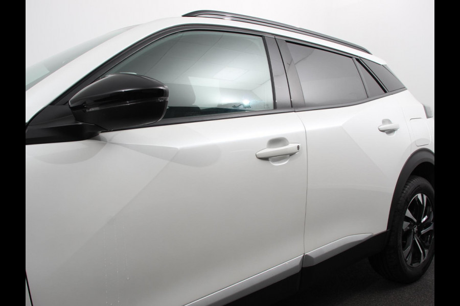 Peugeot 2008 1.2 PureTech 130pk Automaat Allure Navigatie Climate Control Led Lichtmetalen Velgen Parkeer sensoren Cruise Control