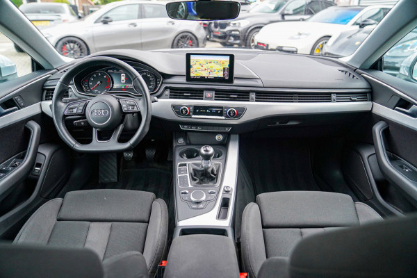 Audi A5 Sportback 2.0 TFSI MHEV Sport | Navigatie | Elektrisch bedienbare achterklep | Multifunctioneel stuurwiel | Cruise control