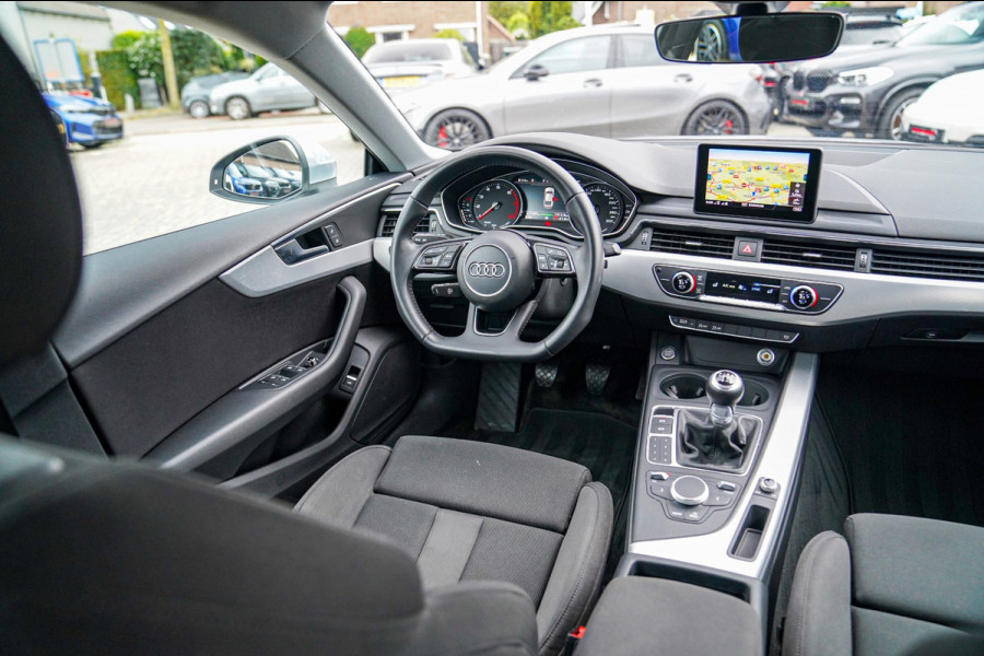Audi A5 Sportback 2.0 TFSI MHEV Sport | Navigatie | Elektrisch bedienbare achterklep | Multifunctioneel stuurwiel | Cruise control