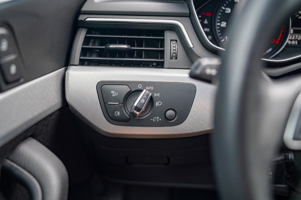 Audi A5 Sportback 2.0 TFSI MHEV Sport | Navigatie | Elektrisch bedienbare achterklep | Multifunctioneel stuurwiel | Cruise control