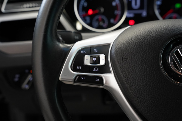 Volkswagen Touran 1.4 TSI Highline Edition R 7p PDC Stoelverwarming ACC Carplay