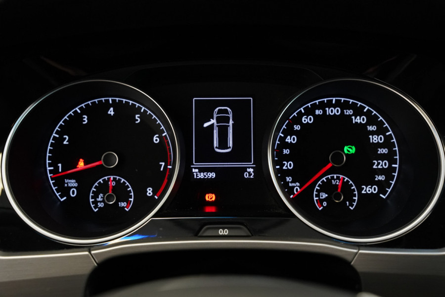 Volkswagen Touran 1.4 TSI Highline Edition R 7p PDC Stoelverwarming ACC Carplay