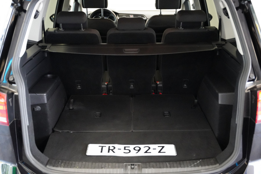 Volkswagen Touran 1.4 TSI Highline Edition R 7p PDC Stoelverwarming ACC Carplay