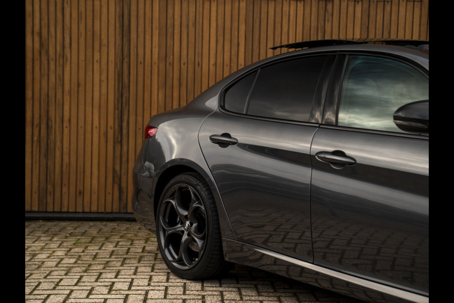 Alfa Romeo Giulia 2.0T Veloce 280pk AWD Full Option! | Pano-dak | Harman/Kardon | Ragazzon | Adapt. cruise | CarPlay