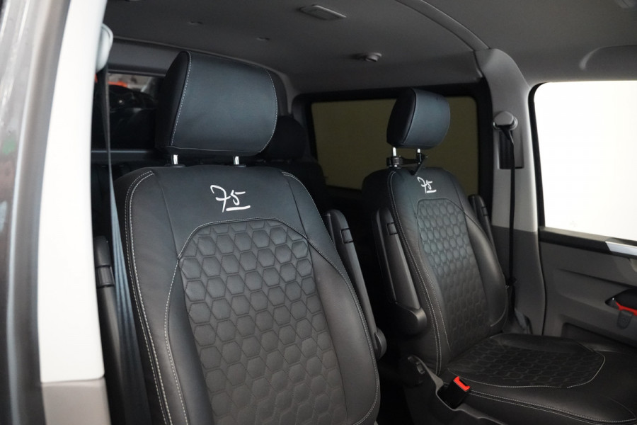 Volkswagen Transporter 2.0 TDI L2H1 30 DC Bulli PDC ACC Leder NAP Sidebars
