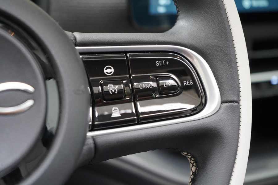 Fiat 500 La Prima 42 kWh | SoH 90,6% | Schuif/kanteldak | Carplay | Adaptive cruise | Parkeersensoren | Pack winter | Lm velgen