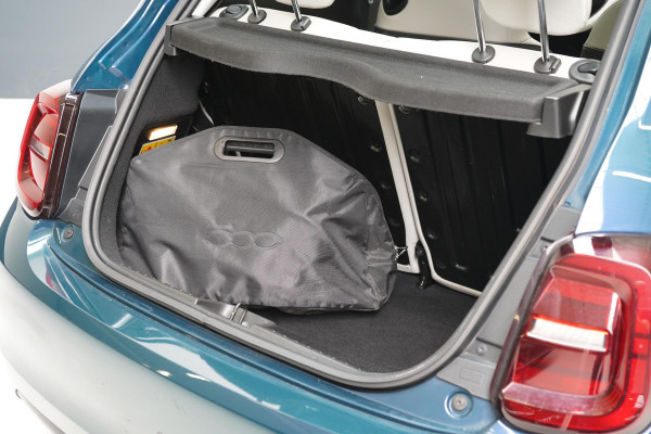 Fiat 500 La Prima 42 kWh | SoH 90,6% | Schuif/kanteldak | Carplay | Adaptive cruise | Parkeersensoren | Pack winter | Lm velgen