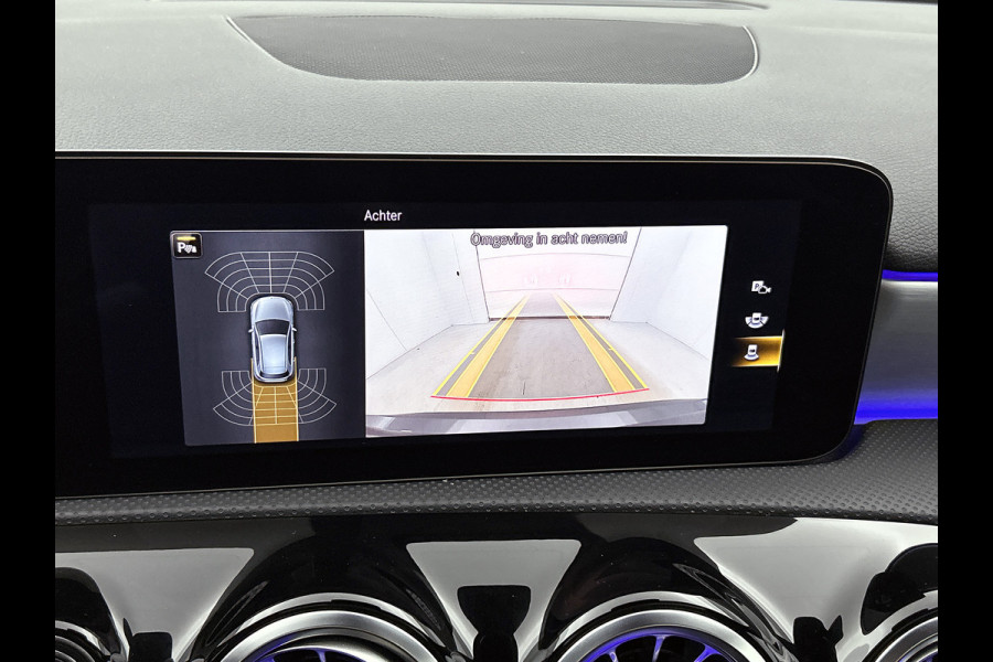 Mercedes-Benz A-Klasse 250 e Business Solution AMG Limited Panoramadak | AMG Line | Night pakket | Stoelverwarming | Achteruitrij camera Inclusief 24 maanden Mercedes-Benz Certified garantie voor Europa.