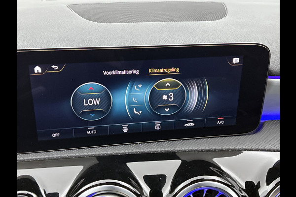 Mercedes-Benz A-Klasse 250 e Business Solution AMG Limited Panoramadak | AMG Line | Night pakket | Stoelverwarming | Achteruitrij camera Inclusief 24 maanden Mercedes-Benz Certified garantie voor Europa.