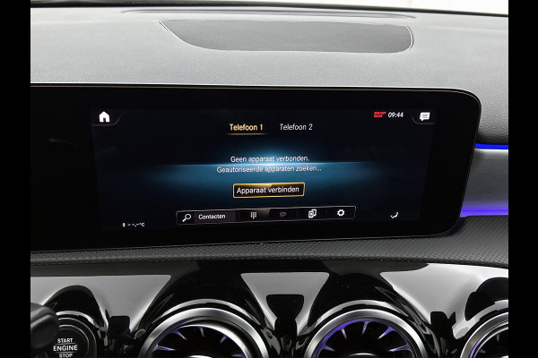 Mercedes-Benz A-Klasse 250 e Business Solution AMG Limited Panoramadak | AMG Line | Night pakket | Stoelverwarming | Achteruitrij camera Inclusief 24 maanden Mercedes-Benz Certified garantie voor Europa.
