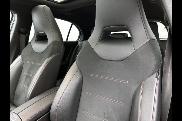 Mercedes-Benz A-Klasse 250 e Business Solution AMG Limited Panoramadak | AMG Line | Night pakket | Stoelverwarming | Achteruitrij camera Inclusief 24 maanden Mercedes-Benz Certified garantie voor Europa.