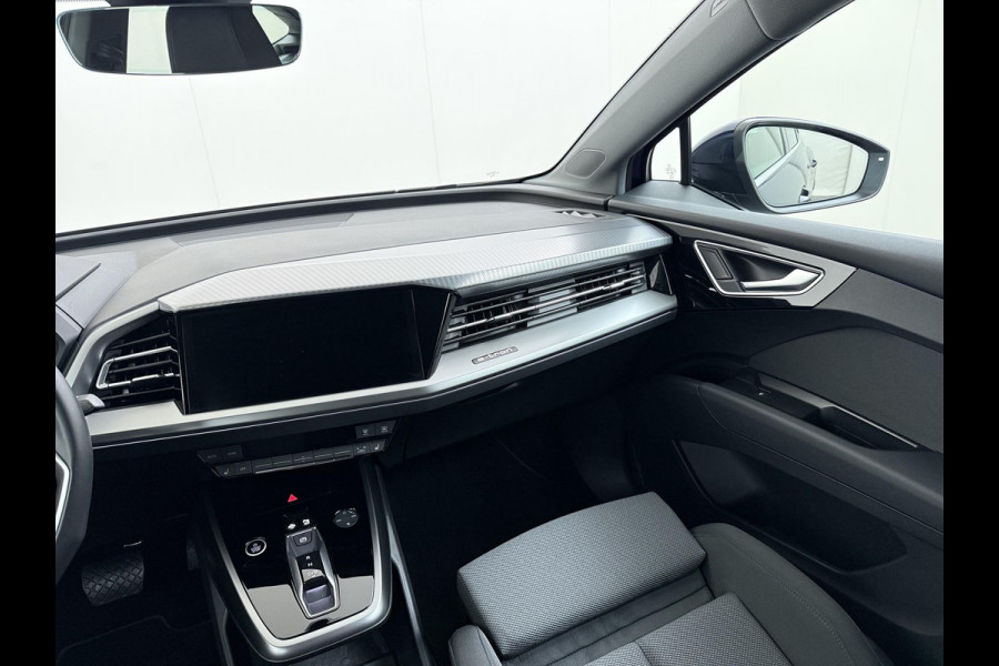 Audi Q4 Sportback e-tron 45 Edition 82 kWh S-LINE| 10.000KM! | STOELVERWARMING| ELEKTRISCHE ACHTERKLEP| ACHTERUITRIJCAMERA | MATRIX LED|