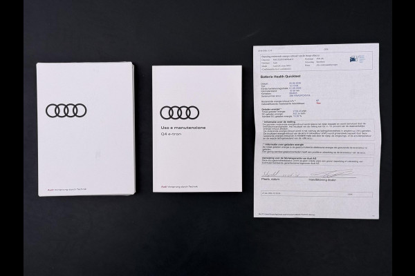 Audi Q4 Sportback e-tron 45 Edition 82 kWh S-LINE| 10.000KM! | STOELVERWARMING| ELEKTRISCHE ACHTERKLEP| ACHTERUITRIJCAMERA | MATRIX LED|