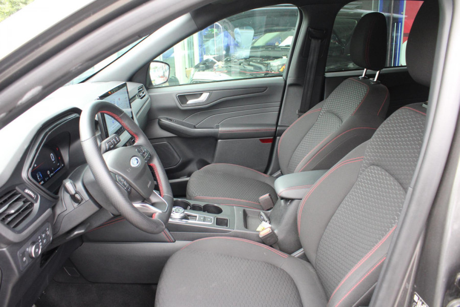 Ford Kuga 2.5 PHEV ST-Line | NL Auto | Winterpack | Electrisch Wegklapbare Trekhaak | Camera | Privacy Glass